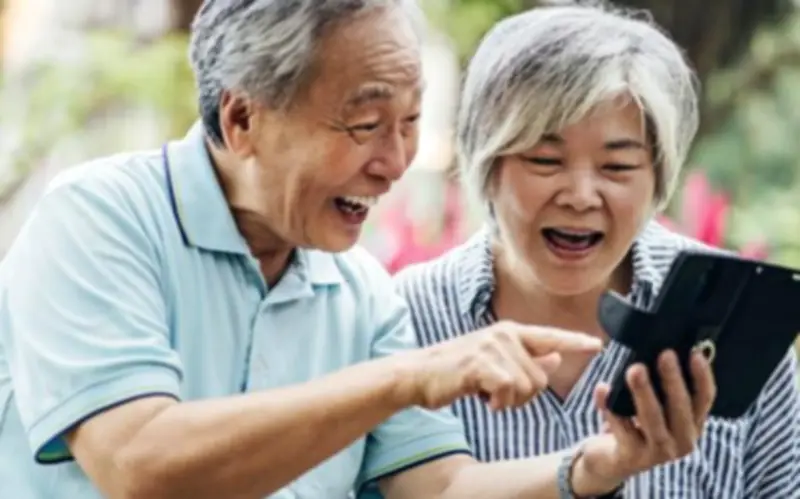 Cha mẹ khôn ngoan không bao giờ tiết lộ 3 chuyện này của con với người ngoài