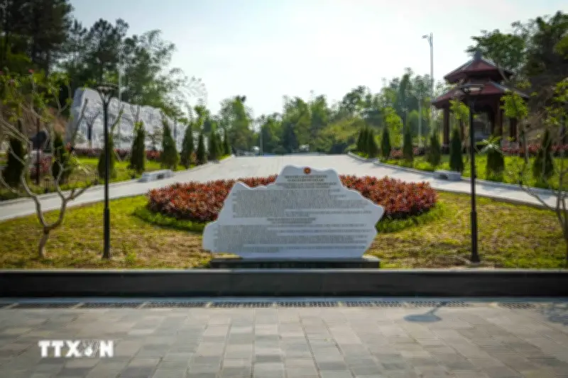 Chiêm ngưỡng trung tâm đề kháng Him Lam mới mở phục vụ du khách