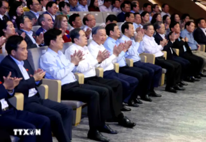 Chương Trình Nghệ Thuật 'Tổ Quốc Trong Tim' Thể Hiện Sức Mạnh Đại Đoàn Kết Dân Tộc