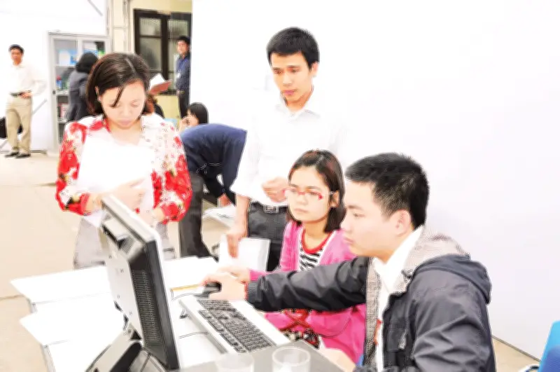 Chính Sách Thuế Mới: Hộ Kinh Doanh Cần Tuân Thủ Thông Báo Tài Khoản Ngân Hàng Trước Hạn Chót