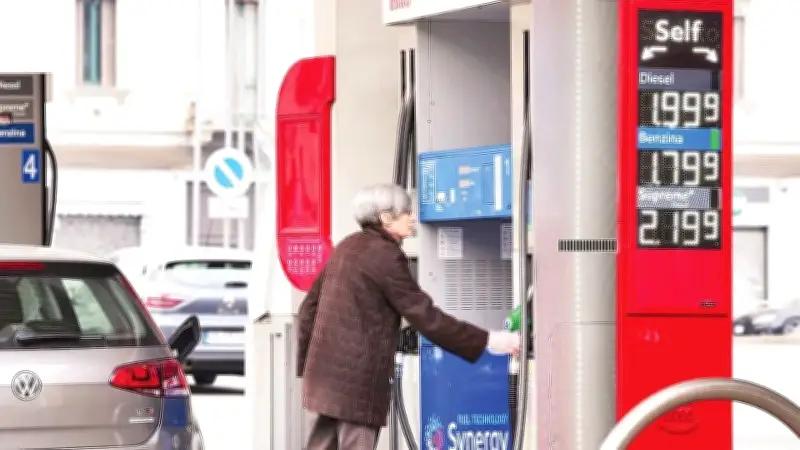 Châu Âu Đẩy Mạnh Chuyển Đổi Năng lượng Tái Tạo Trước Bão Địa Chính Trị