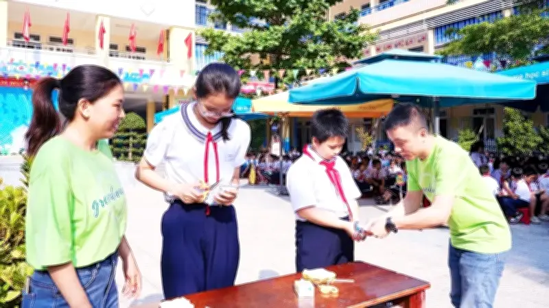 Chung tay vì môi trường: Học sinh Đà Nẵng hào hứng tham gia phân loại rác thải
