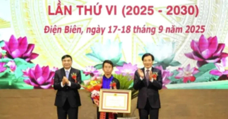 Chuyên gia: Cần lập làn đường ưu tiên cho khen thưởng đột xuất, bỏ tư duy cũ