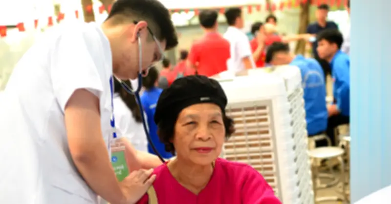 Chuyên gia dinh dưỡng chỉ ra hai chìa khóa sống khỏe khi Việt Nam già hóa dân số