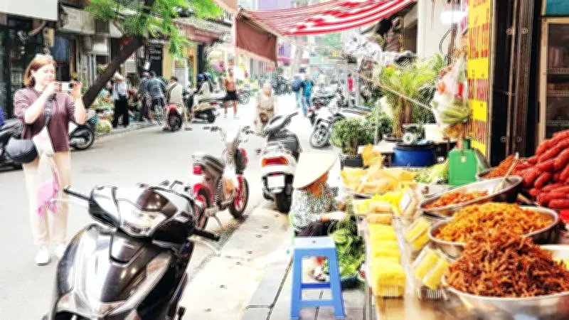 Chuyên Gia Góp Ý Lộ Trình Xóa Bỏ Chợ Cóc, Chợ Tạm Tại Hà Nội