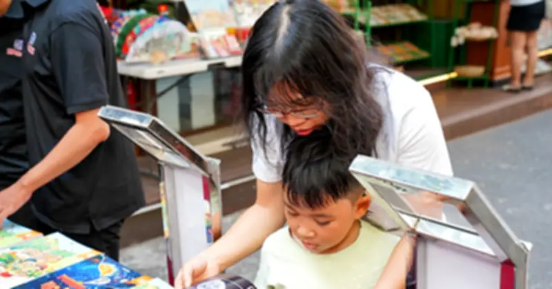 Chuyên gia hiến kế giữ thói quen đọc sách cho trẻ em trong thời đại số