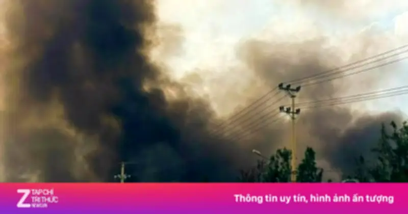 Cháy lớn tại Khu kinh tế Nhơn Hội, Gia Lai: Lực lượng chức năng đang khẩn trương dập lửa