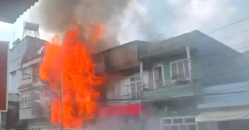 Cháy nhà tại khu dân cư Ba Toa, Đà Lạt: Khói đen bốc cao, cư dân hoảng loạn