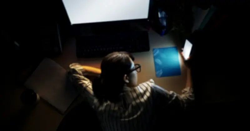 Cơn sốt OpenClaw và nỗi ám ảnh AI: Cuộc chiến sinh tồn của người lao động Trung Quốc