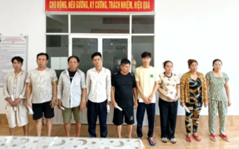 Cần Thơ: Khởi tố 10 bị can cướp giật tài sản tại Tân Huê Viên