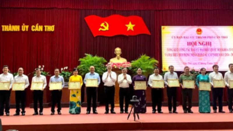 Cần Thơ tổng kết thành công công tác bầu cử với tỷ lệ cử tri đi bầu đạt trên 99%