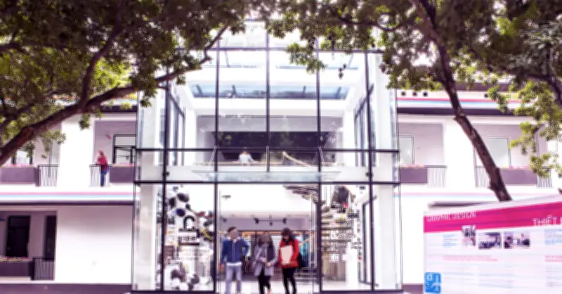 Công An phối hợp Bộ GD&ĐT xử lý đơn tố giác Trường Cao đẳng Thời trang London Hà Nội