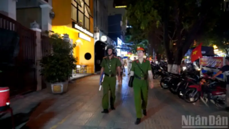Công an phường An Hải giữ vỉa hè thông thoáng, mỹ quan đô thị dịp lễ