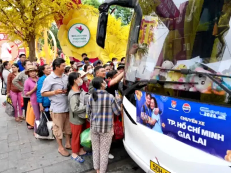 Công đoàn lấy ý kiến người lao động về hoán đổi ngày nghỉ bù để nối dài nghỉ lễ