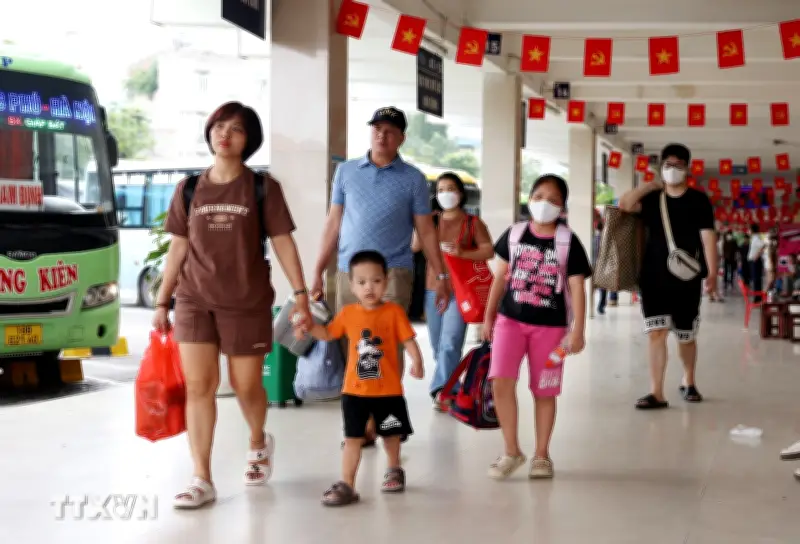 Công đoàn đề xuất linh hoạt hóa ngày nghỉ lễ, tăng thời gian nghỉ phép năm