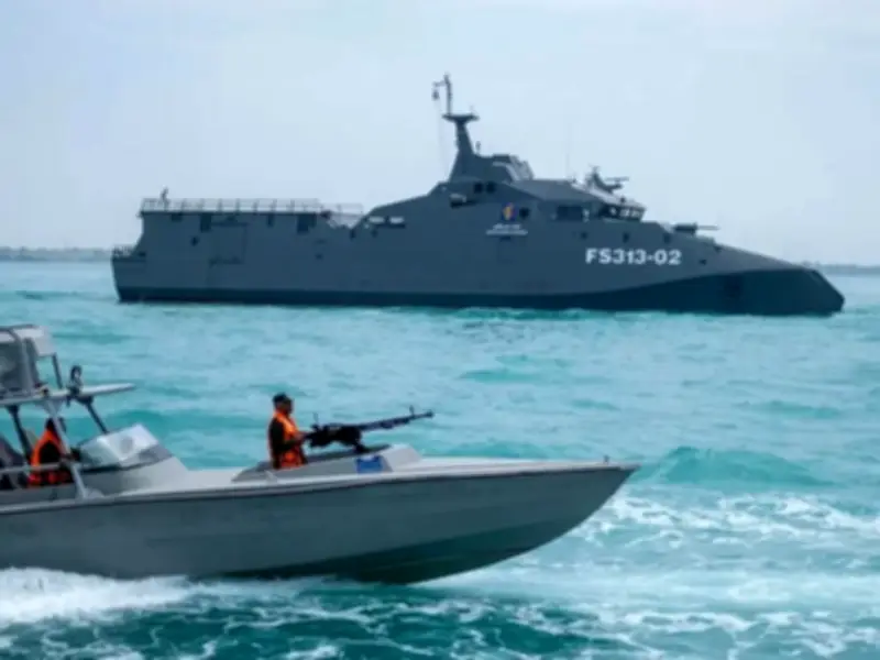 Căng thẳng Hormuz leo thang: Mỹ và Iran chuyển trọng tâm đối đầu trên biển