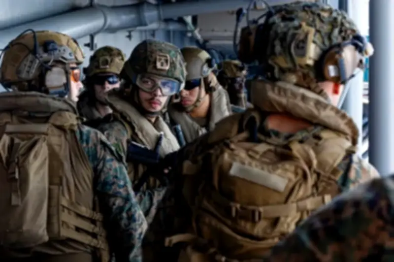 Căng thẳng Mỹ - Iran leo thang: Washington cân nhắc tấn công đảo Kharg, Tehran cứng rắn