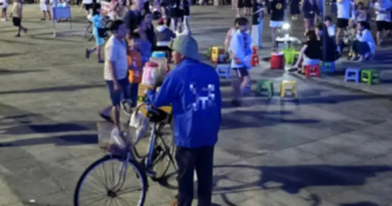 Công viên Bãi Sau Vũng Tàu: Hàng rong và loa kẹo kéo làm mất mỹ quan đô thị