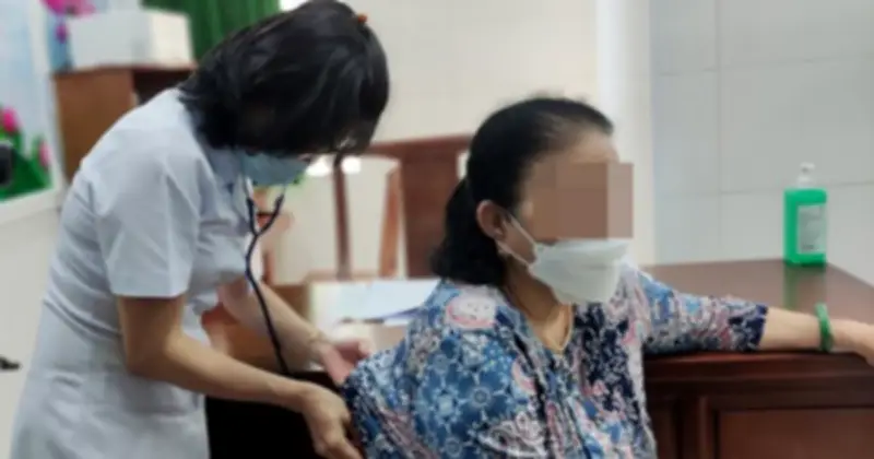 Cảnh báo biến thể 've sầu' COVID-19: Triệu chứng nhẹ nhưng dễ chuyển nặng, cần theo dõi sát