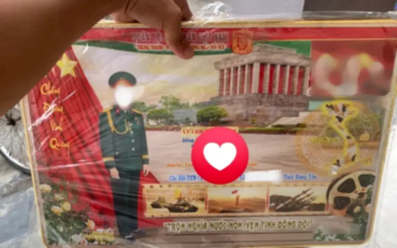 Cảnh báo chiêu trò chụp ảnh miễn phí lừa đảo người cao tuổi tại Hưng Yên