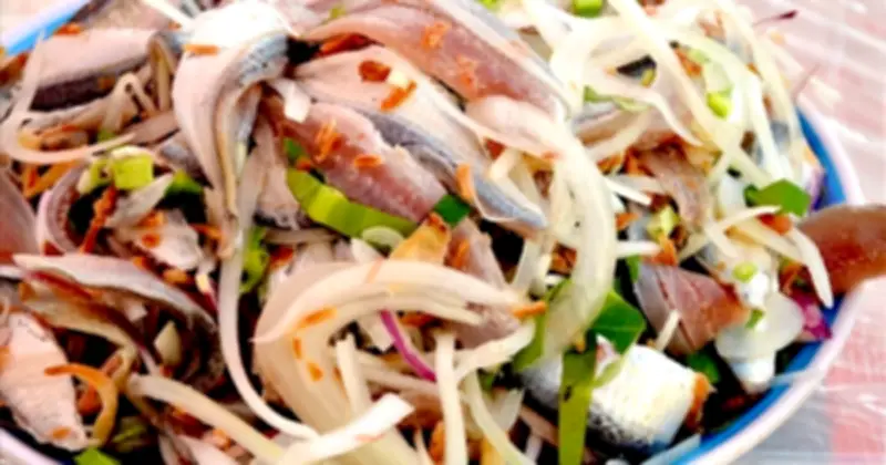 Cảnh báo: Ăn gỏi cá, rau sống làm tăng nguy cơ nhiễm sán lá gan và áp xe gan