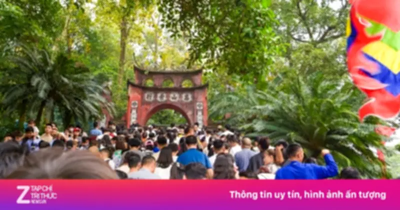 Cảnh báo ùn tắc giao thông khi 'biển người và xe' đổ về Đền Hùng dịp Giỗ Tổ