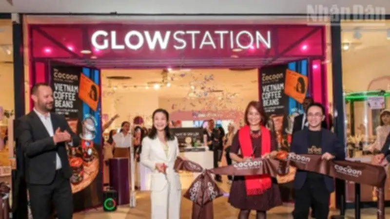 Cocoon Chính Thức Ra Mắt Tại Paris, Mở Đường Cho Mỹ Phẩm Việt Vươn Ra Thế Giới