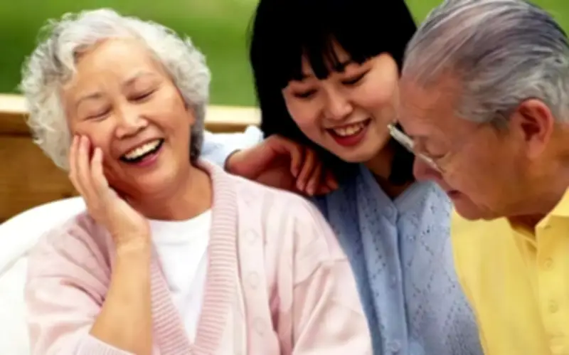 Con cái có hiếu hay không? Nhìn vào 3 biểu hiện này sẽ rõ, đừng để sự vô tâm bào mòn tình thâm