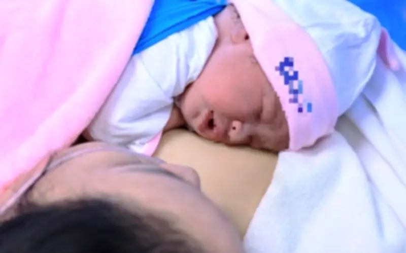 Cặp vợ chồng hiếm muộn phát hiện tinh trùng gần cạn kiệt sau 7 năm kết hôn