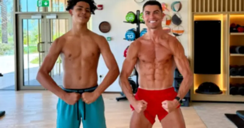 Cristiano Ronaldo và con trai sắp tạo lịch sử: Cha con cùng thi đấu ở Al-Nassr