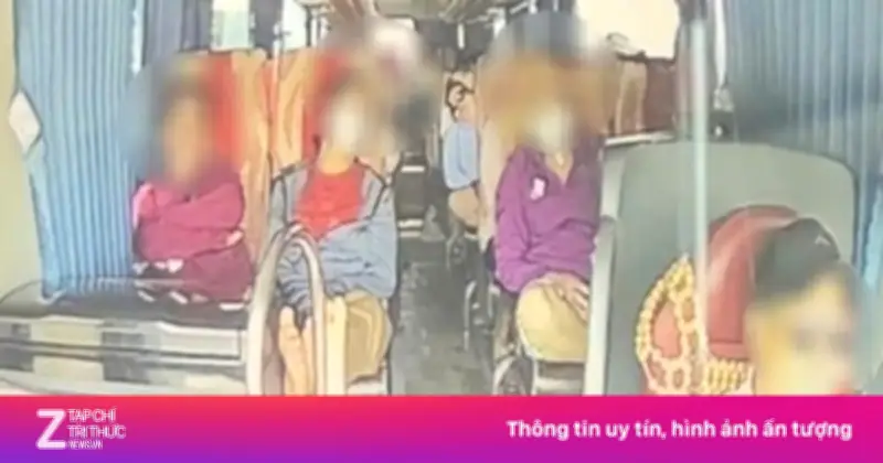 CSGT Phát Hiện Hành Khách Xe Limousine Không Thắt Dây An Toàn Trên Cao Tốc Khánh Hòa