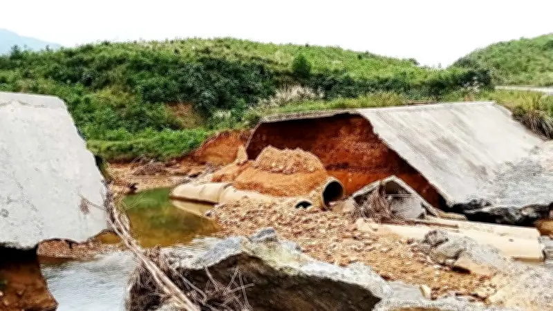 Cát - Trỉa: Hơn 500 Người Dân Vân Kiều Sống Trong Ám Ảnh Vì Con Đường Đứt Gãy Sau Lũ