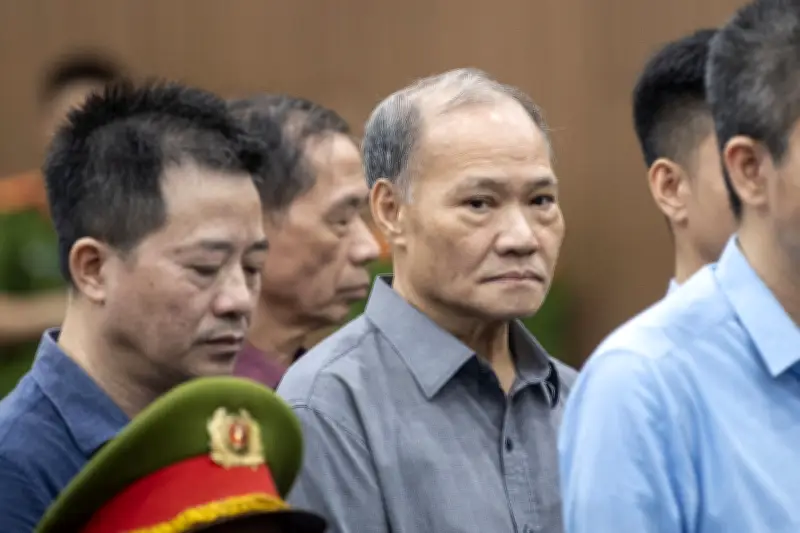 Cựu Thứ trưởng Hoàng Văn Thắng bị tuyên 4 năm tù giam về tội tham nhũng