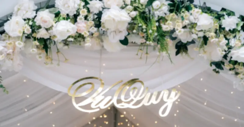 Cuộc đời chấn động phía sau đám cưới rình rang khiến cô dâu chết lặng