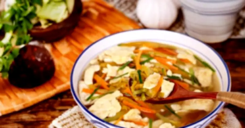 Cuối Xuân Oi Bức, Hoa Hiên - 'Thần Dược' Giải Cứu Gan, Xua Tan Mệt Mỏi Và Cáu Gắt