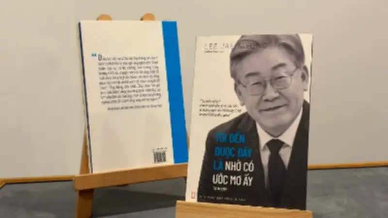 Cuốn sách về Tổng thống Hàn Quốc Lee Jae Myung: Hành trình ánh sáng từ bóng tối