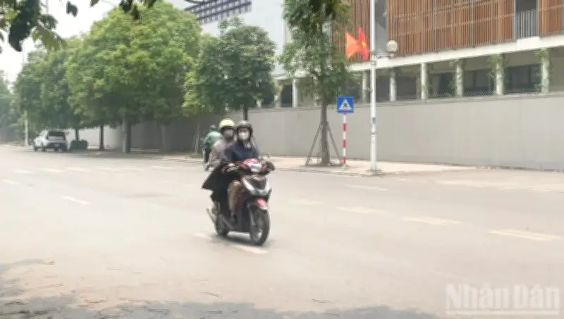 Dự báo thời tiết 14/4: Nắng nóng gay gắt ở miền Trung, Hà Nội và TP.HCM nắng