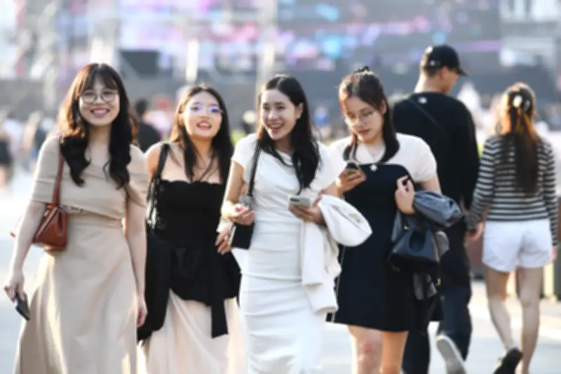 Dự báo thời tiết 4/4/2026: Miền Bắc đón không khí lạnh, Hà Nội chỉ còn 30 độ