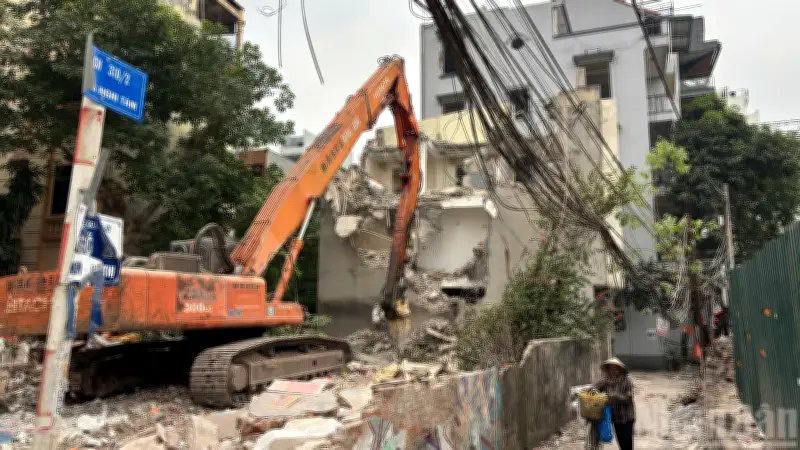 Dự án cầu Tứ Liên: Giải phóng mặt bằng ngõ 310 Nghi Tàm đẩy nhanh, mở rộng đường lên 48m