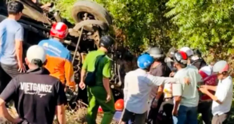 Danh tính 4 nạn nhân tử vong trong vụ xe khách lao xuống vực sâu ở Lâm Đồng