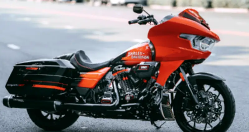 Dân chơi Hà Nội tậu siêu mô tô Harley-Davidson giá 2,44 tỷ độc nhất Việt Nam