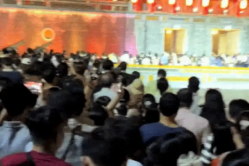 Dòng người đổ về Huế dịp Giỗ Tổ, câu nói 'một nửa Việt Nam đang ở Huế' gây sốt