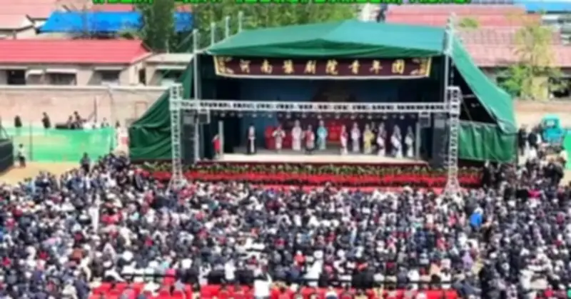 Doanh nhân chi hơn 1,9 tỷ đồng tổ chức kinh kịch 6 ngày mừng thọ cha 80 tuổi