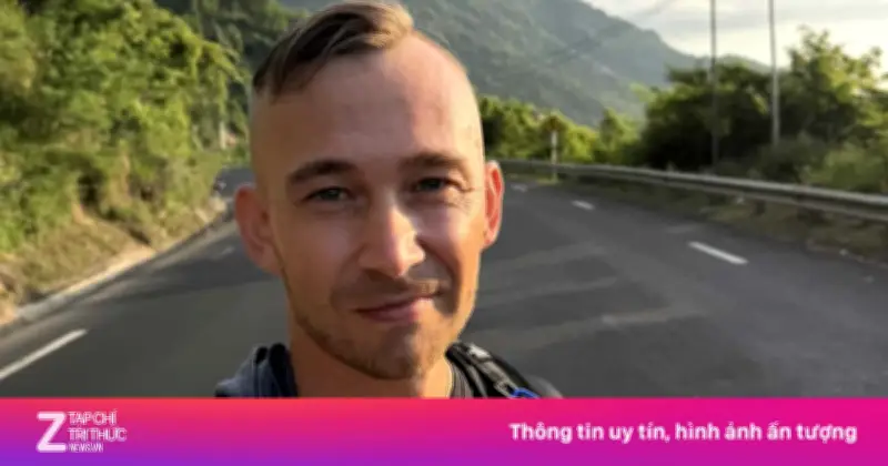 Du khách Nga đi bộ xuyên Việt từ Nha Trang ra Hà Nội: Hành trình đầy thử thách