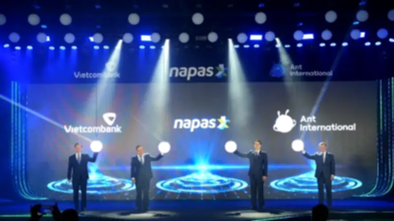 Du khách Trung Quốc có thể thanh toán bằng Alipay tại Việt Nam qua mã QR