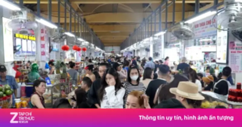 Du khách đổ về chợ Cồn Đà Nẵng trong ngày đầu nghỉ lễ