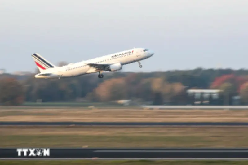 EU Cân Nhắc Tăng Nhập Khẩu Nhiên Liệu Máy Bay Từ Mỹ Giữa Căng Thẳng Trung Đông