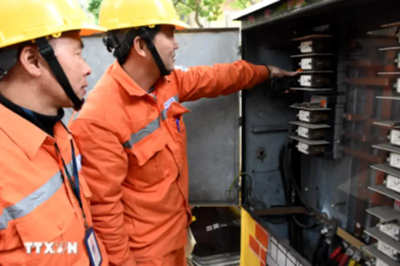 EVN khuyến nghị hạn chế sử dụng thiết bị công suất lớn trong giờ cao điểm