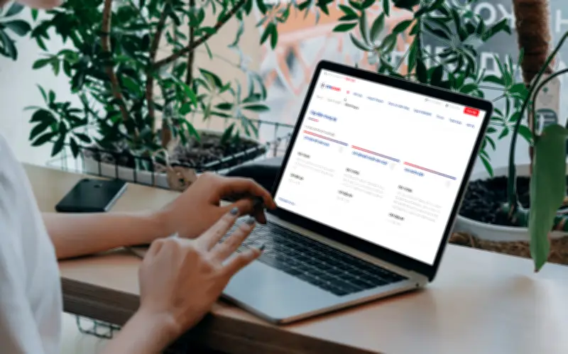 EVNHANOI Số Hóa Dịch Vụ Cấp Điện Trung Áp: Tiện Lợi, Minh Bạch Cho Doanh Nghiệp