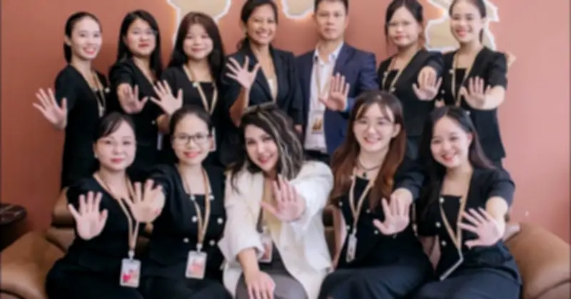 Gen Z định hình lại thời trang công sở: Từ đồng phục đến phong cách cá nhân hóa